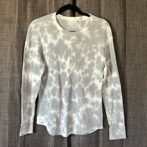 Time and tru gray and white tie dye waffle knit thermal long sleeve tshirt med